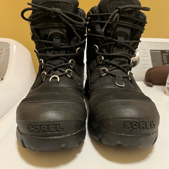 Men’s Sorel boots size 10 - Picture 7 of 7